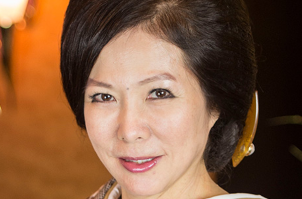 伊藤由美の年齢や結婚歴は 銀座の店の料金や場所を紹介 Knowledge Cafe